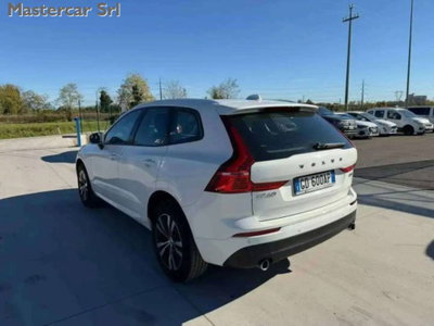 Volvo XC60 2.0 b4 Essential auto (6)
