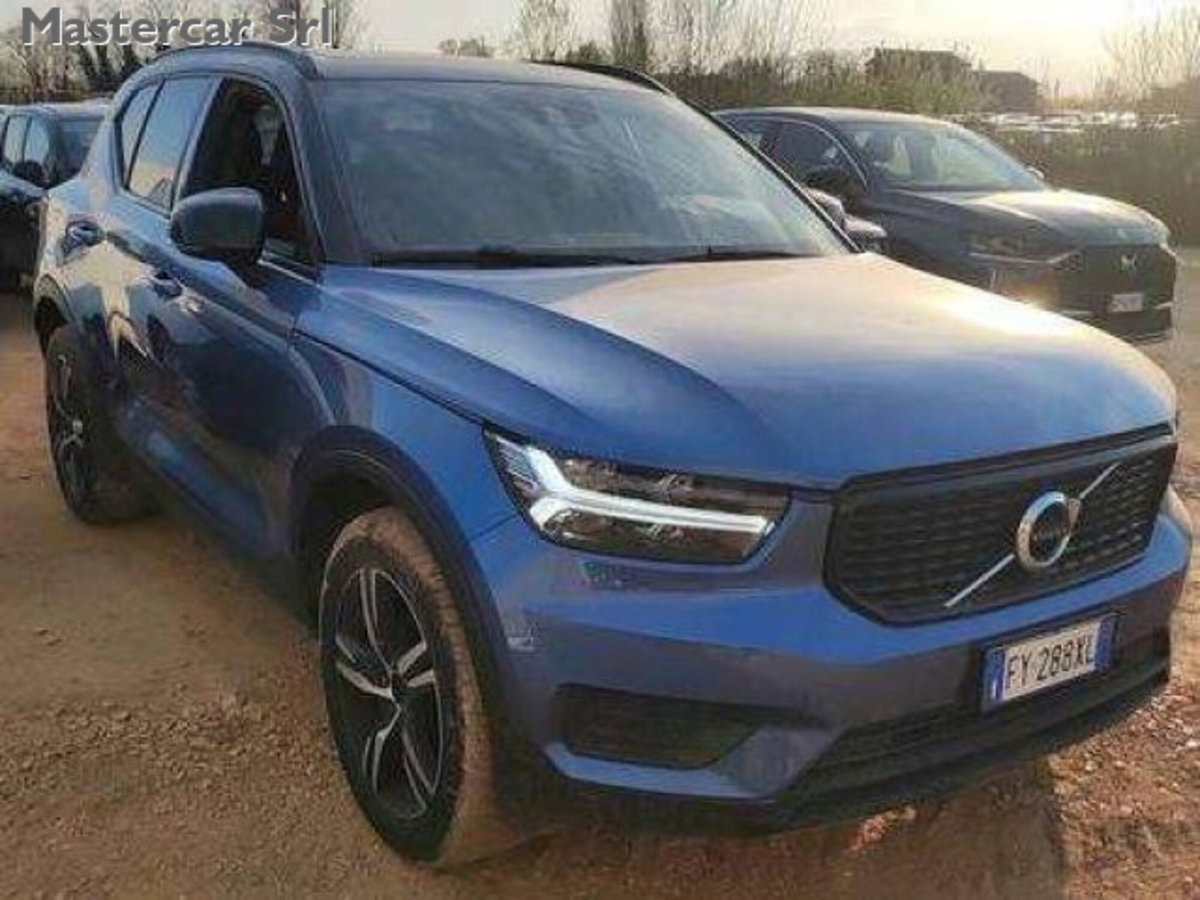 Volvo XC40 D3 Geartronic R-design (3)
