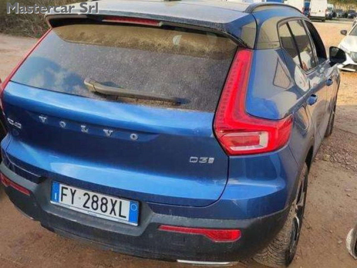 Volvo XC40 D3 Geartronic R-design (5)
