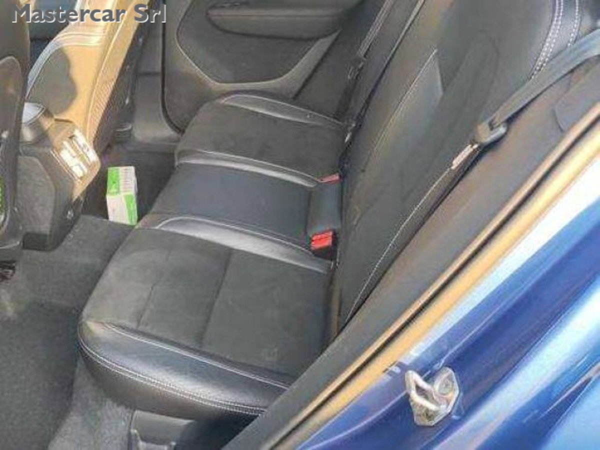 Volvo XC40 D3 Geartronic R-design (8)