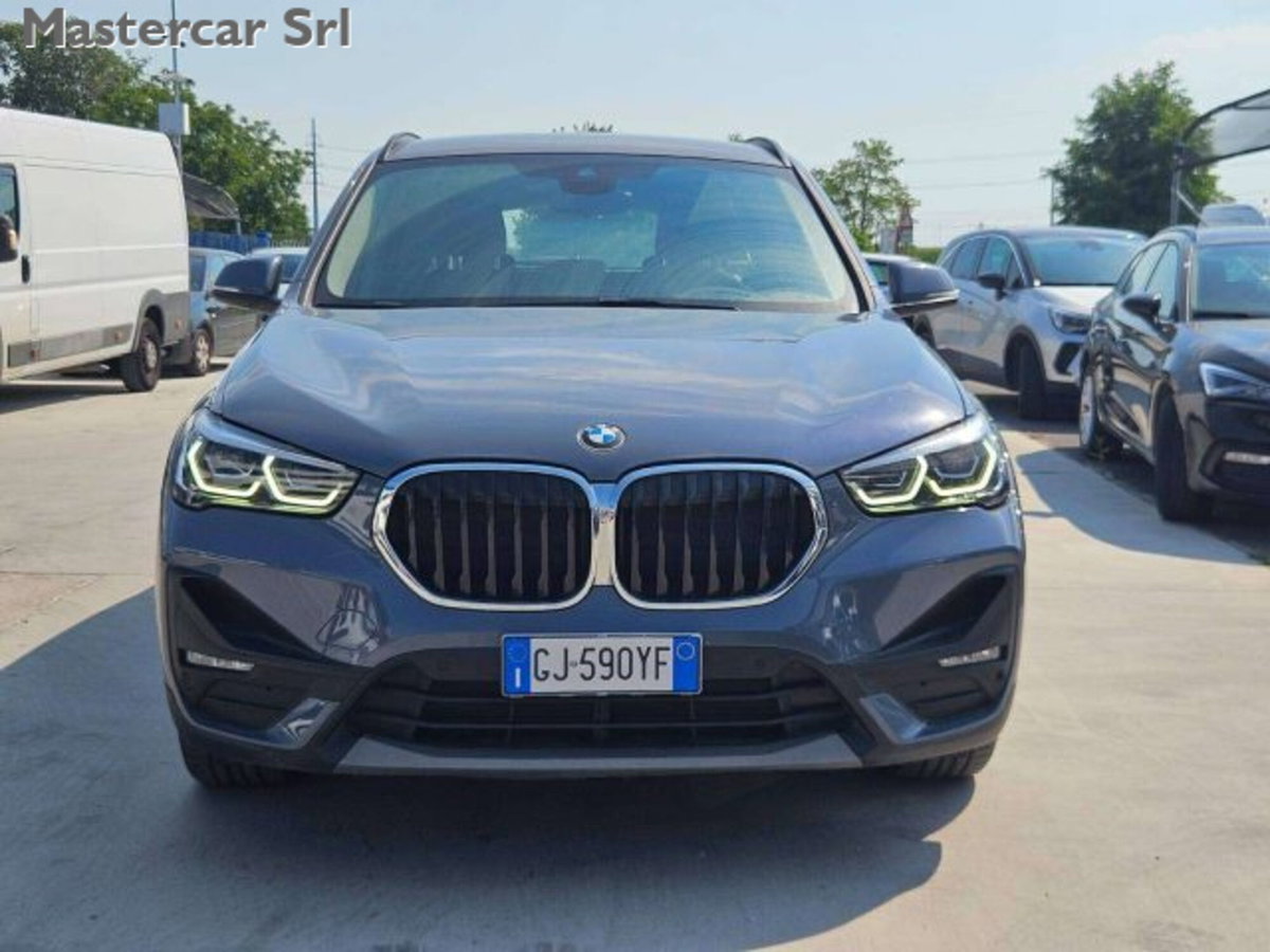 BMW X1 xDrive20d Business Advantage (9)