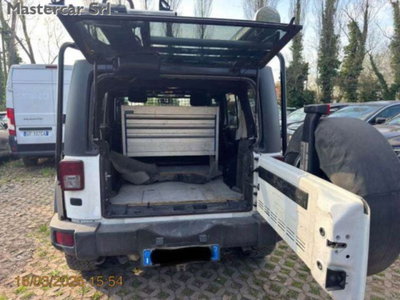 Jeep Wrangler Unlimited 2.8 CRD DPF Rubicon Auto (10)