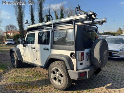 Jeep Wrangler Unlimited 2.8 CRD DPF Rubicon Auto (3)