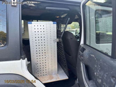 Jeep Wrangler Unlimited 2.8 CRD DPF Rubicon Auto (9)