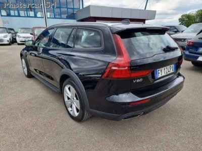 Volvo V60 Cross Country D4 (3)