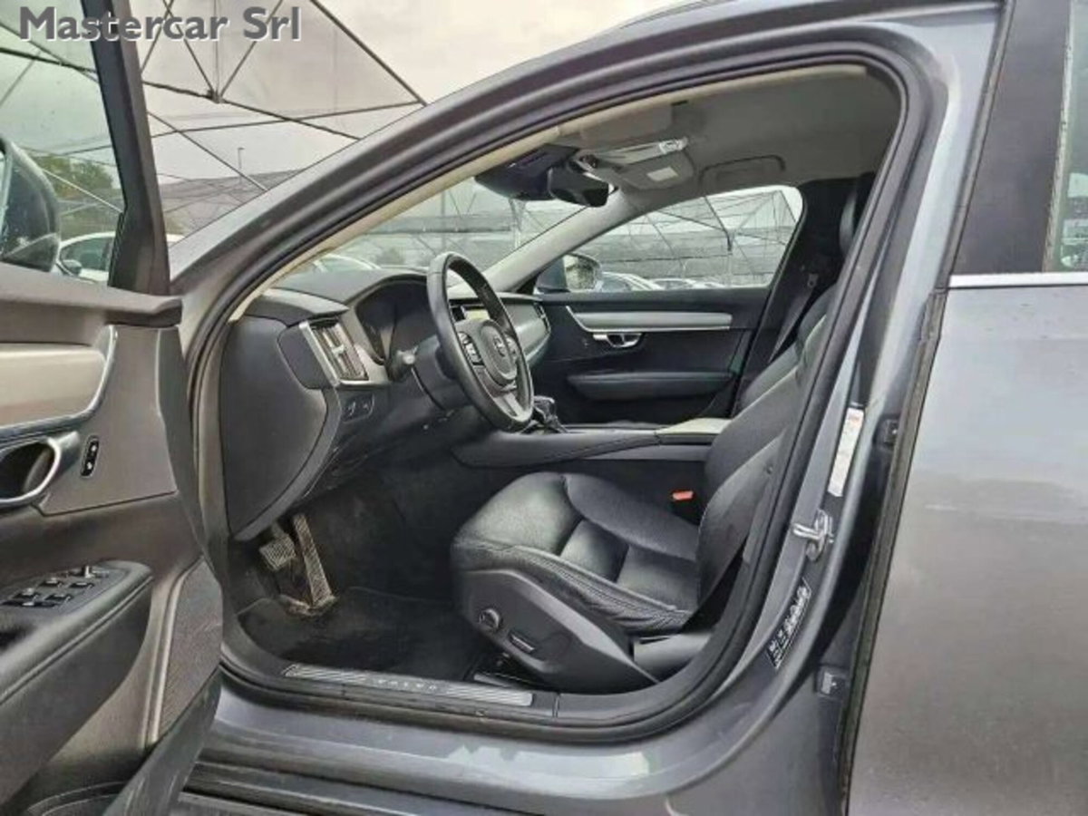 Volvo V90 D4 AWD Geartronic Business Plus (12)