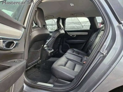 Volvo V90 D4 AWD Geartronic Business Plus (13)