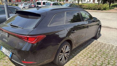 SEAT Leon ST Sportstourer 2.0 TDI 150 CV 4Drive DSG FR (5)
