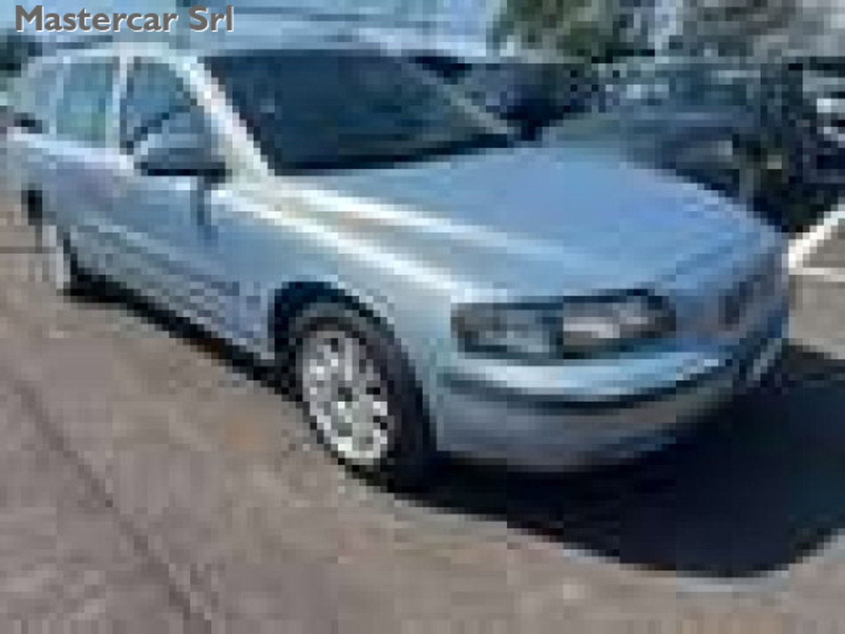 Volvo V70 2.4 D5 20V cat Optima (3)