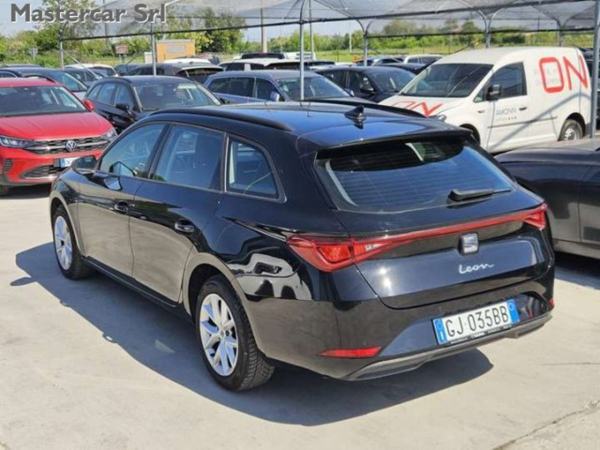 SEAT Leon ST Sportstourer 2.0 tdi Business 150cv dsg (4)