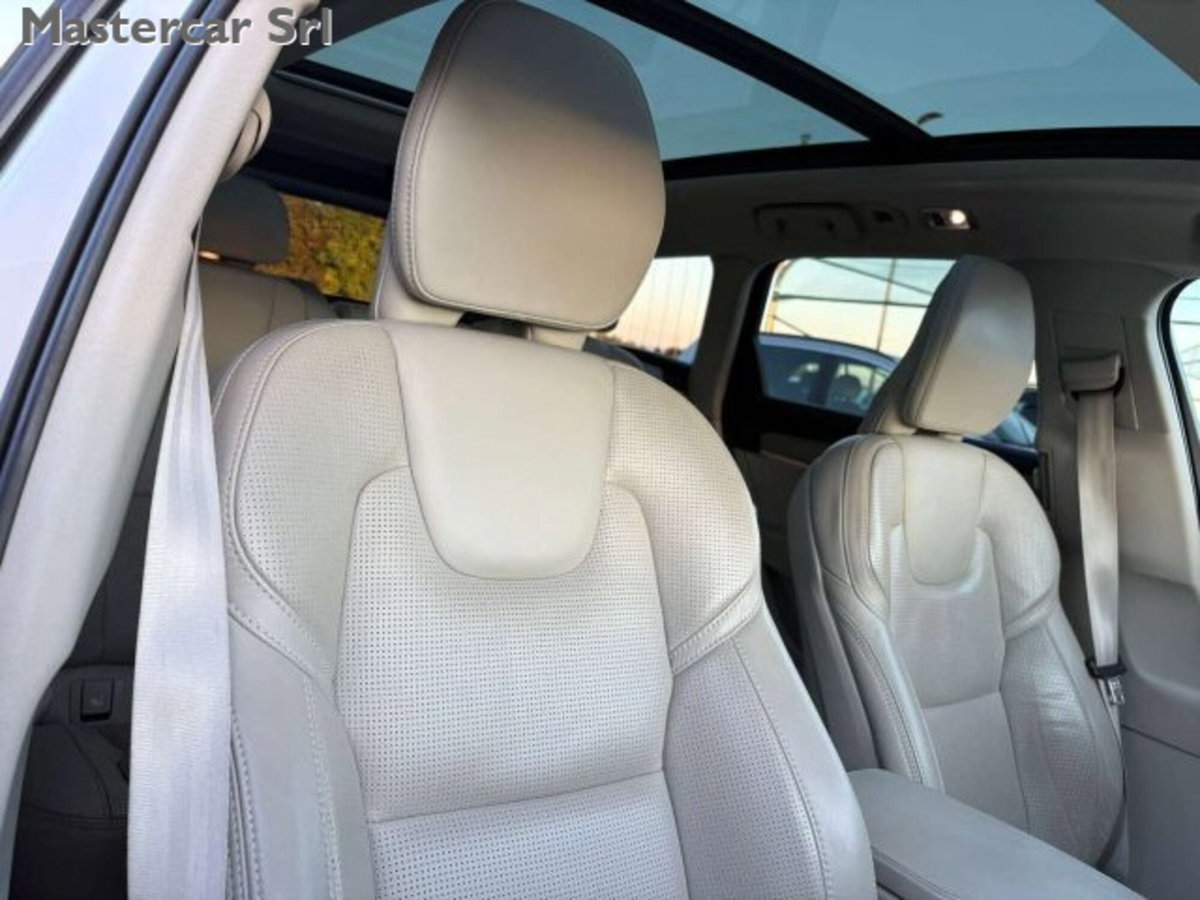 Volvo V90 Cross Country D5 AWD Geartronic Pro (13)