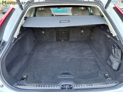 Volvo V90 Cross Country D5 AWD Geartronic Pro (14)