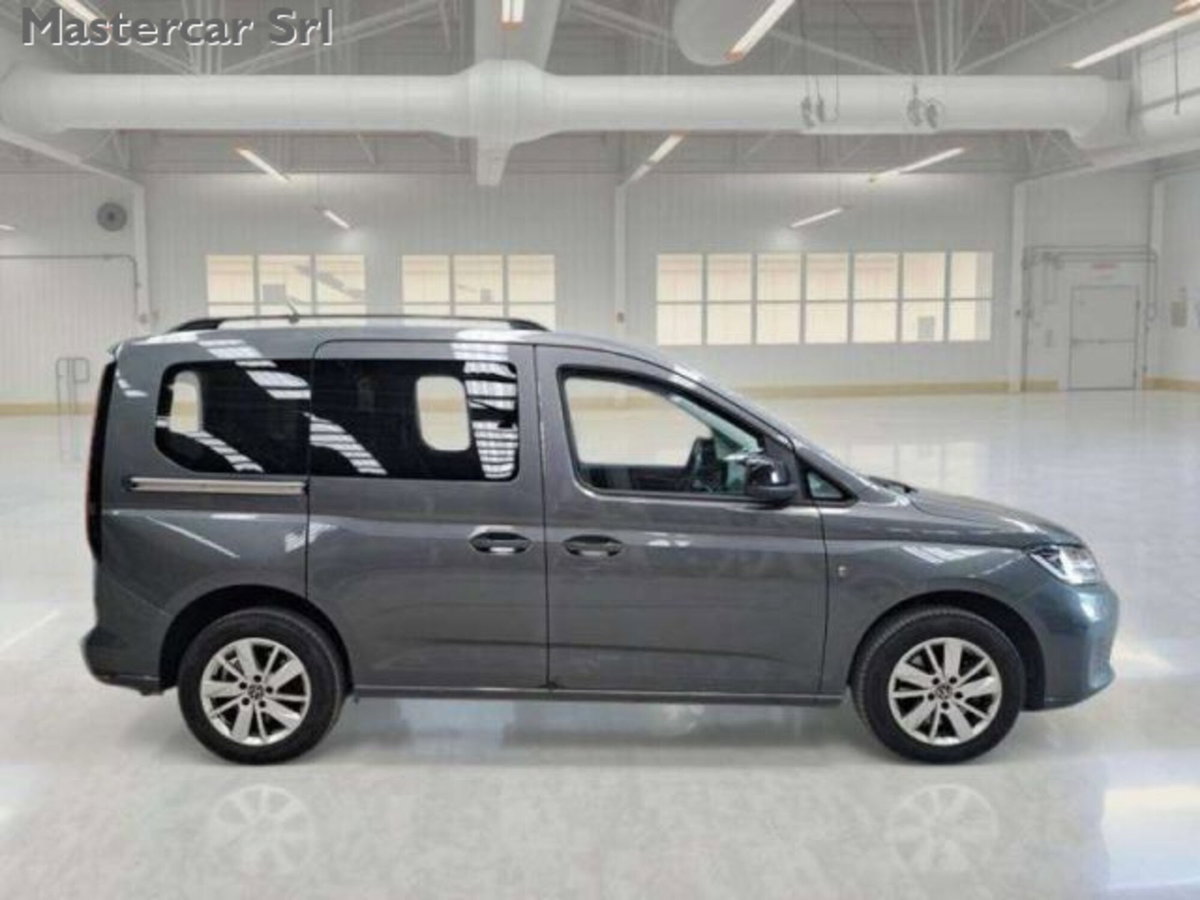 Volkswagen Caddy 2.0 TDI 102 CV (3)