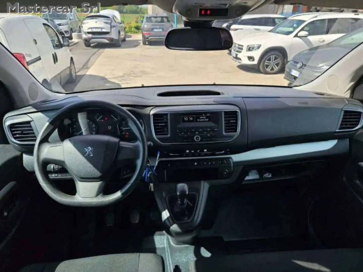 Peugeot Traveller BlueHDi 150 S&S Long Business (14)