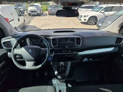Peugeot Traveller BlueHDi 150 S&S Long Business (14)