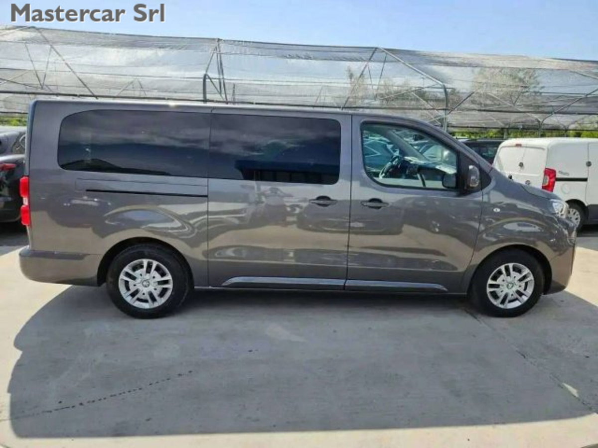 Peugeot Traveller BlueHDi 150 S&S Long Business (7)