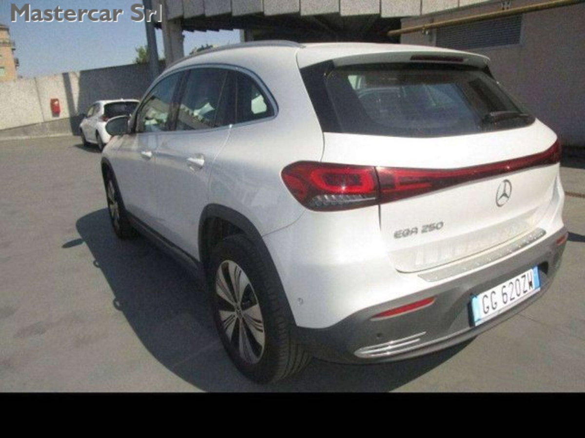 Mercedes-Benz EQA 250 Sport Pro (3)