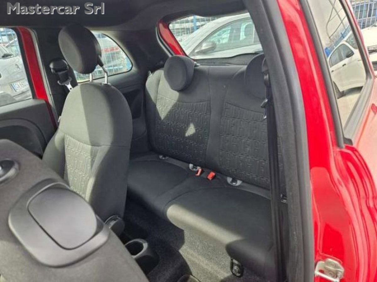 Fiat 500 1.0 Hybrid Red (12)