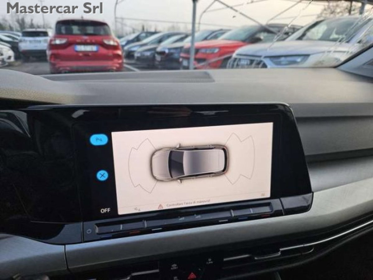 Volkswagen Golf Variant 1.0 eTSI EVO DSG Life (13)