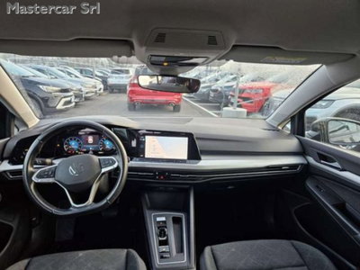 Volkswagen Golf Variant 1.0 eTSI EVO DSG Life (9)