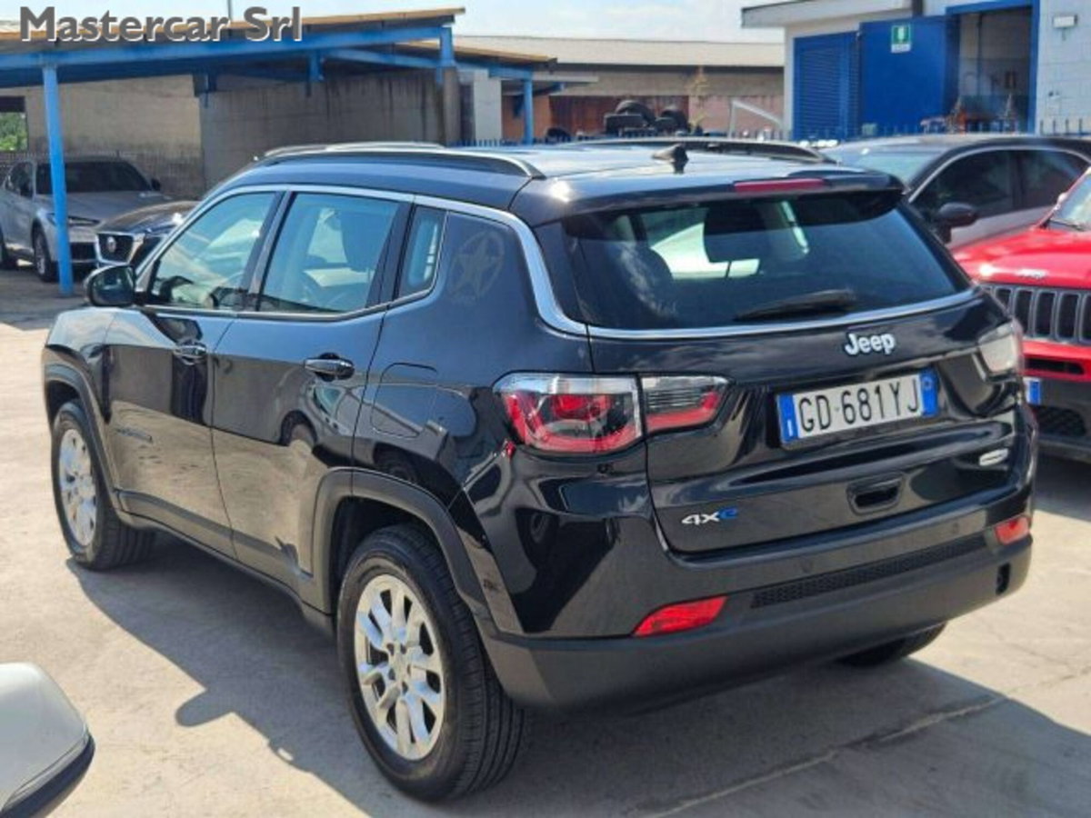Jeep Compass 1.3 T4 190CV PHEV AT6 4xe Business Plus (6)