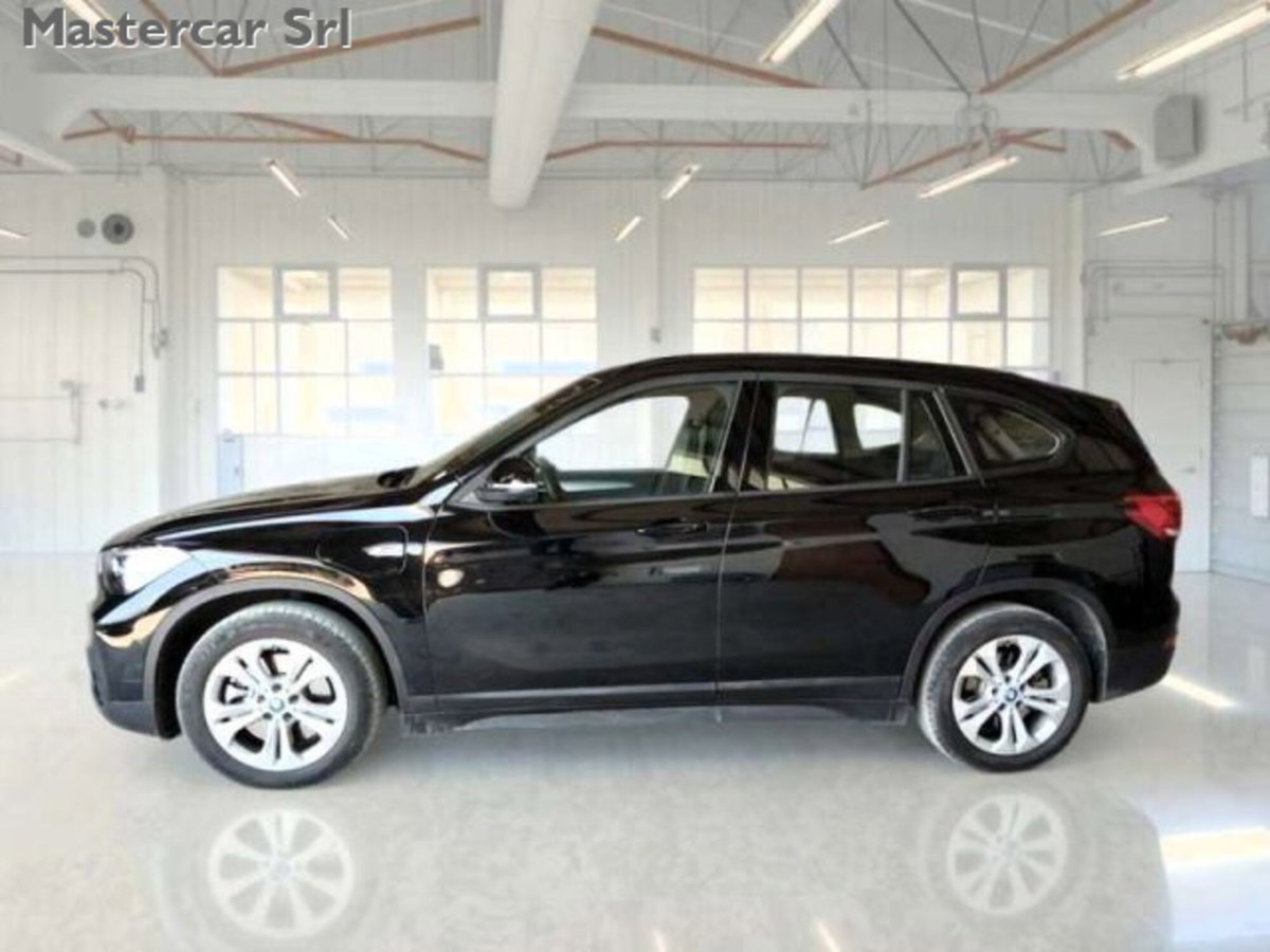 BMW X1 xDrive25e Business Advantage (4)