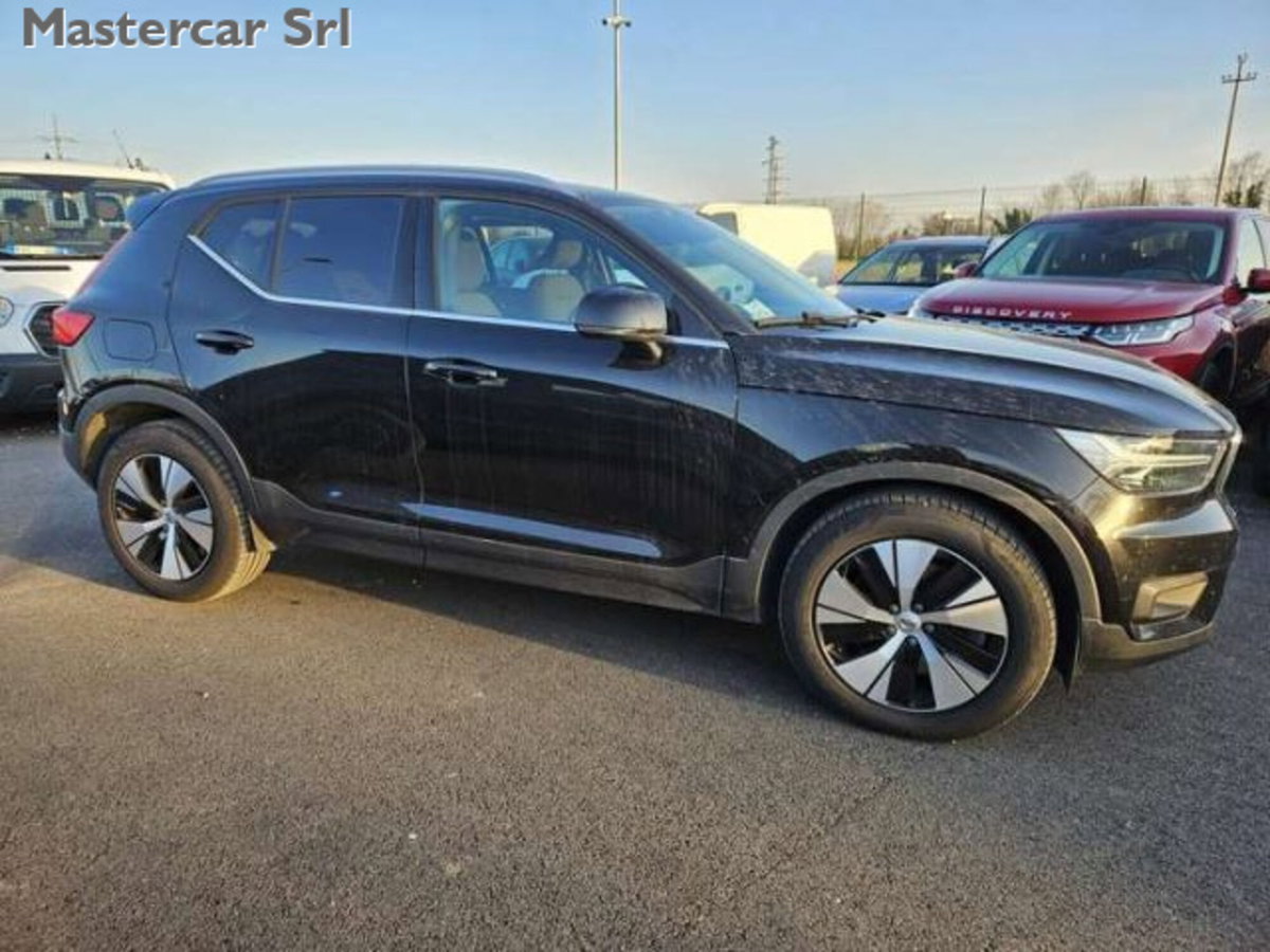 Volvo XC40 T5 Recharge Plug-in Hybrid Inscription Expression (6)
