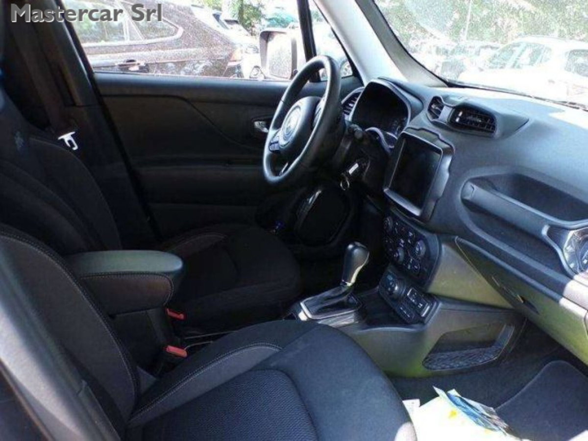Jeep Renegade 1.3 T4 190CV PHEV 4xe AT6 Limited (6)