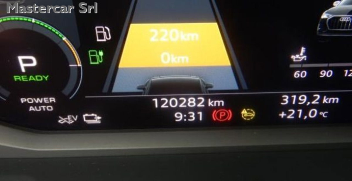 Audi Q3 1.4 TFSI 150 CV Business (11)