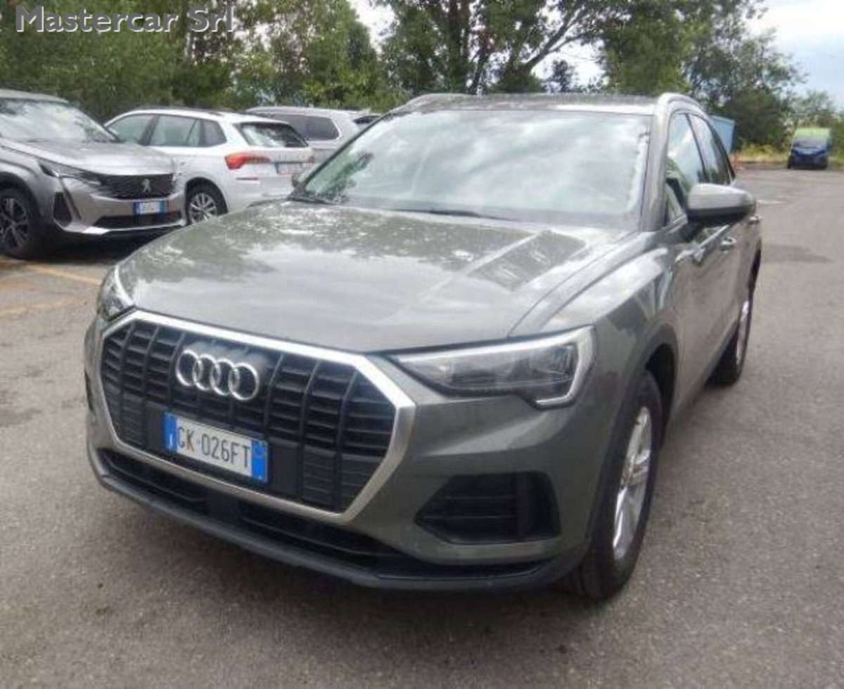 Audi Q3 1.4 TFSI 150 CV Business (2)