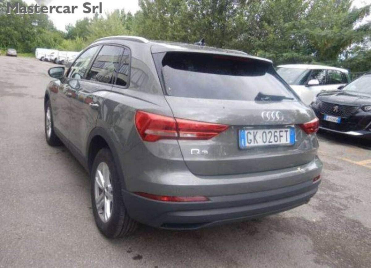 Audi Q3 1.4 TFSI 150 CV Business (4)