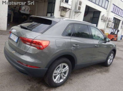 Audi Q3 1.4 TFSI 150 CV Business (6)