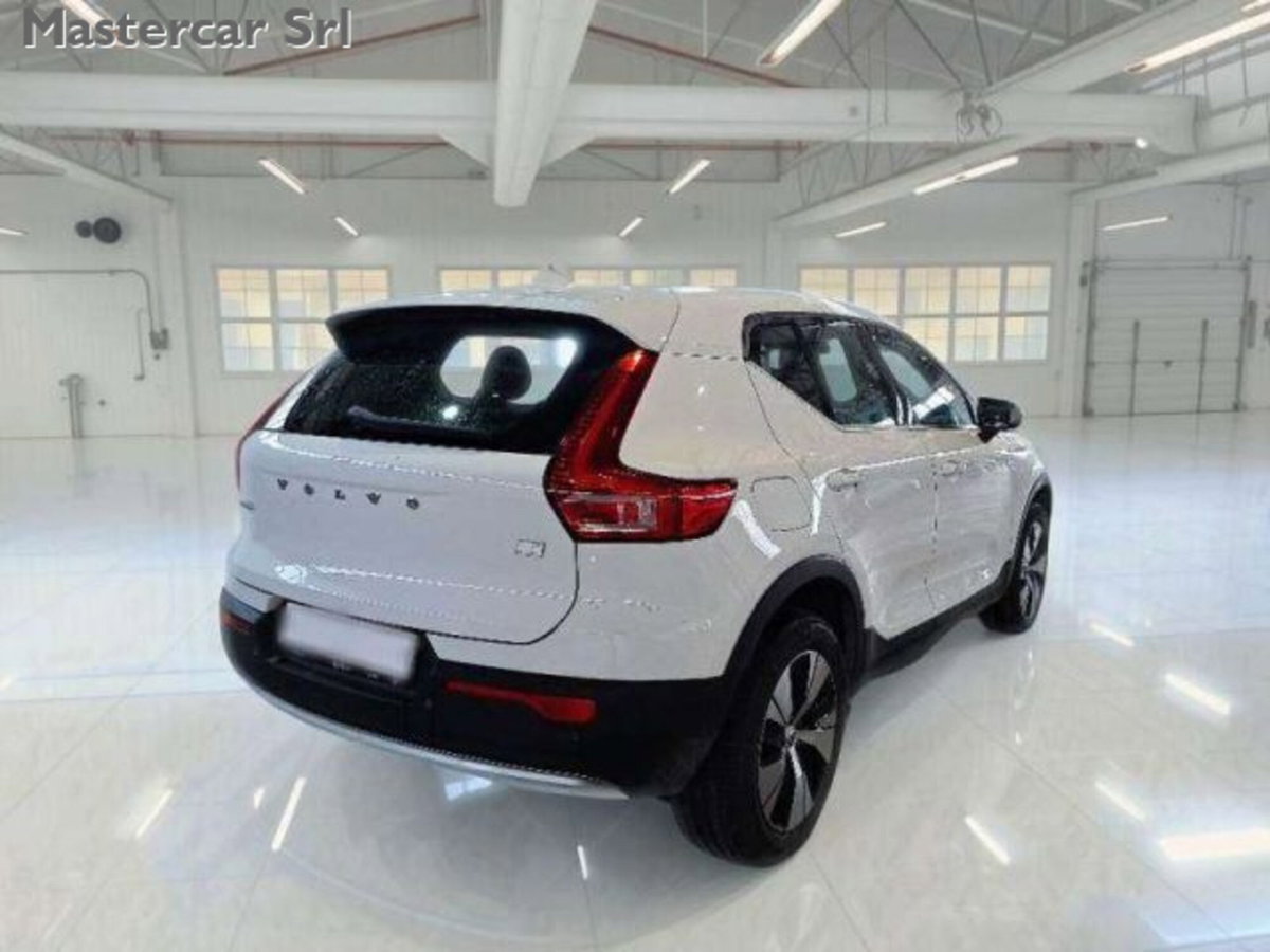 Volvo XC40 T5 Recharge Plug-in Hybrid Inscription Expression (3)