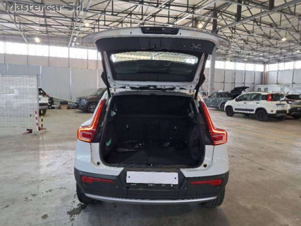 Volvo XC40 T5 Recharge Plug-in Hybrid Inscription Expression (6)
