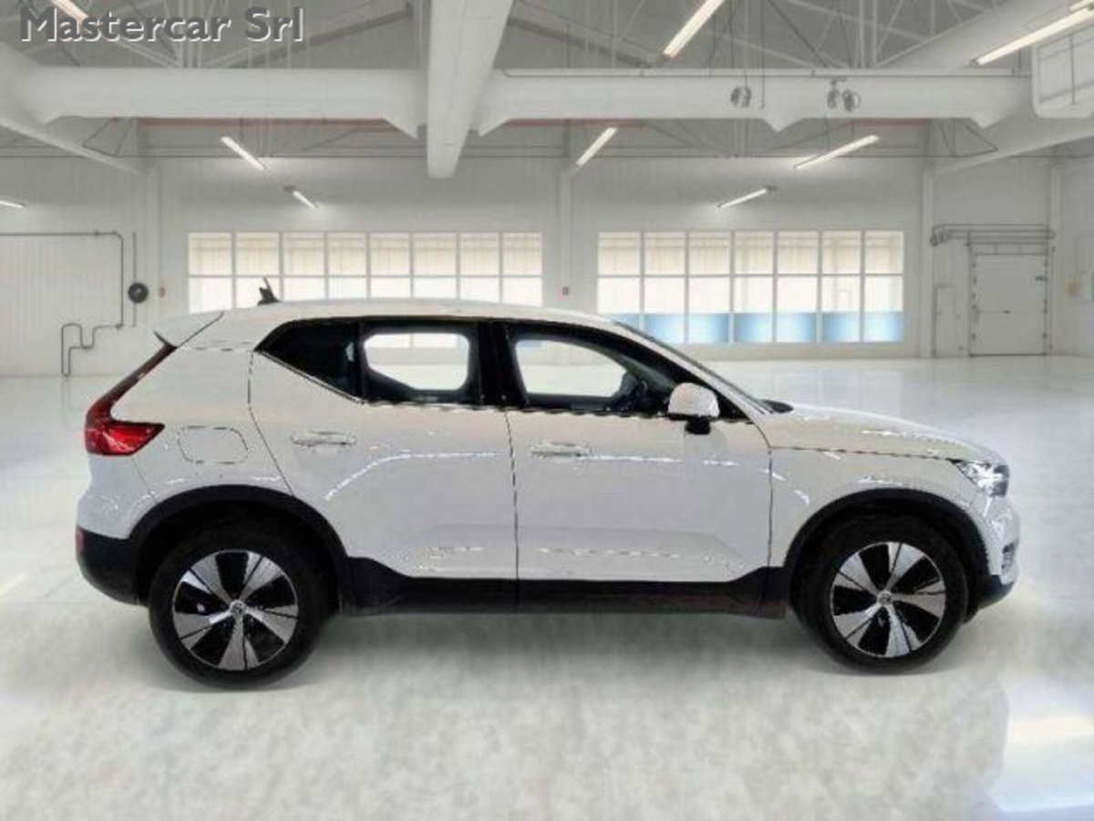 Volvo XC40 T5 Recharge Plug-in Hybrid Inscription Expression (8)