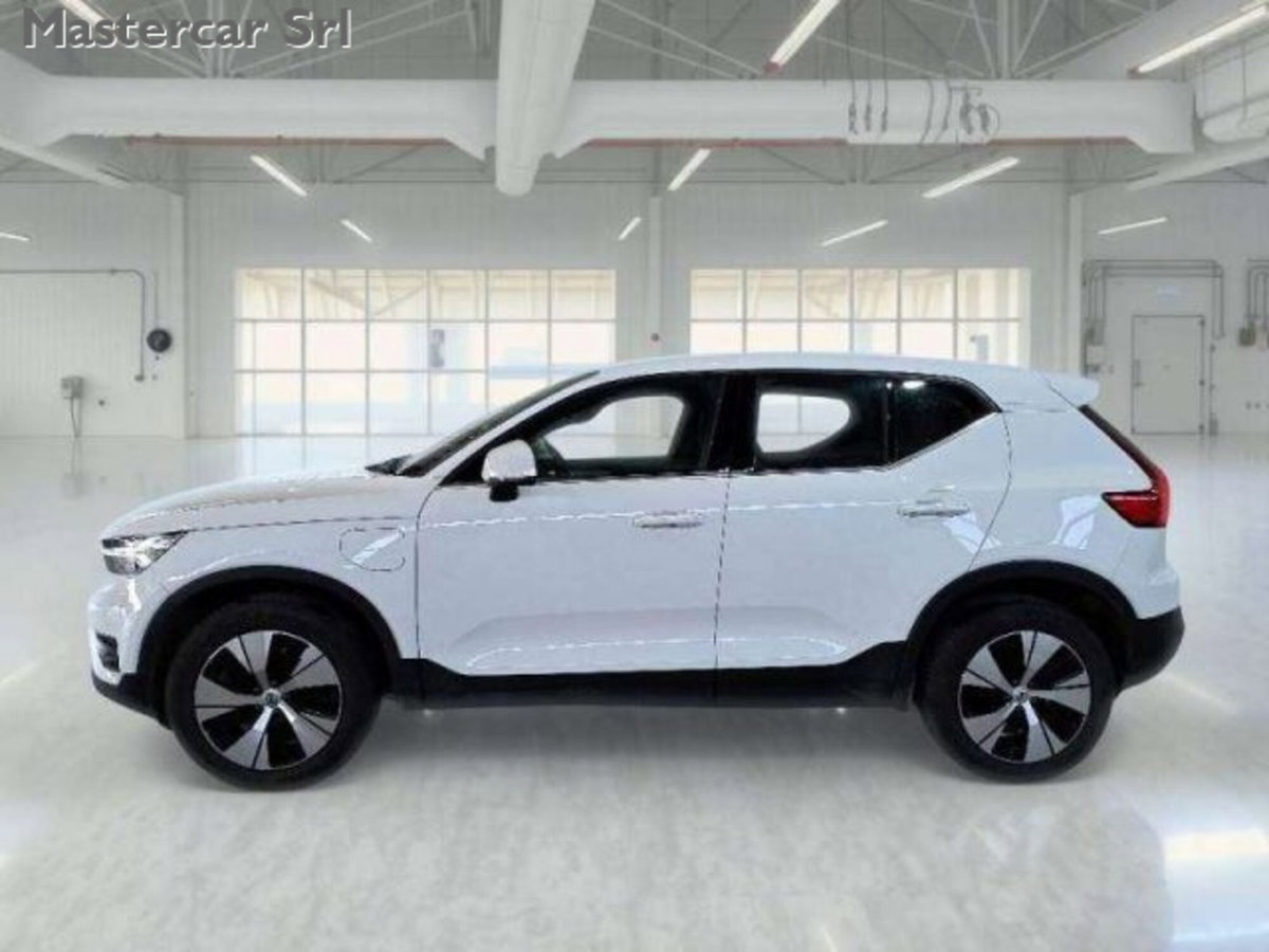 Volvo XC40 T5 Recharge Plug-in Hybrid Inscription Expression (9)