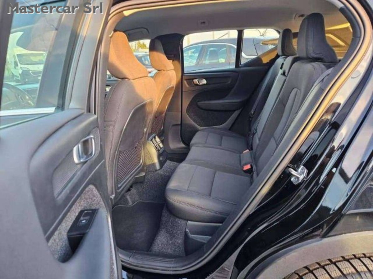 Volvo XC40 T4 Recharge Plug-in Hybrid Inscription Expression (11)