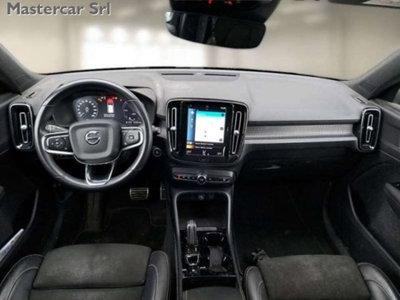 Volvo XC40 T5 Recharge Plug-in Hybrid R-design (3)