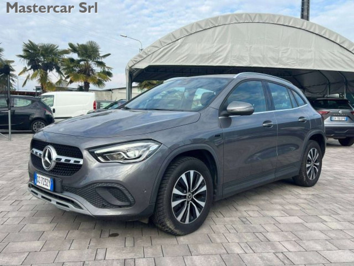 Mercedes-Benz GLA SUV 250 e phev Business Extra auto (2)