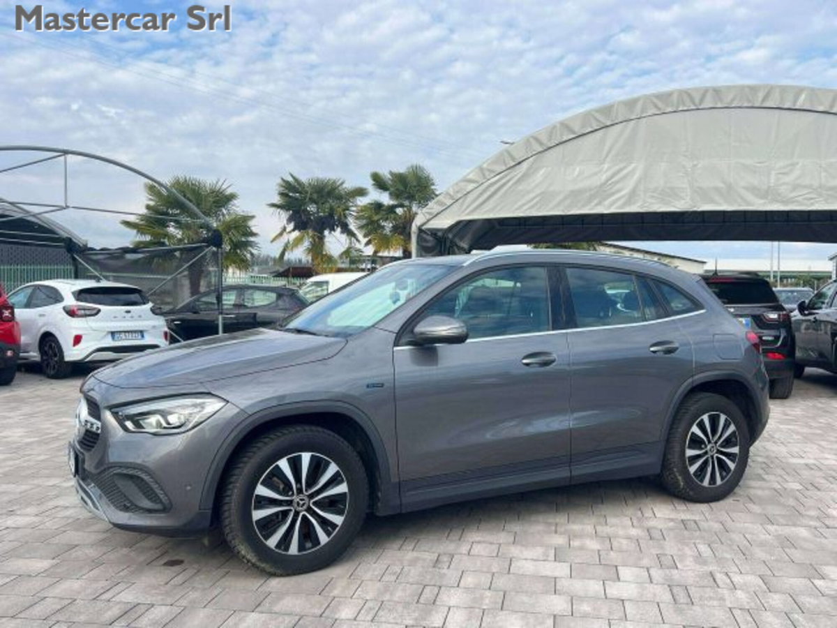 Mercedes-Benz GLA SUV 250 e phev Business Extra auto (3)