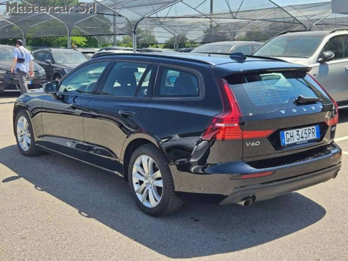 VOLVO Veicoli Commerciali V60 V60 II N1 2.0 B3 Momentum Business auto 7m (6)