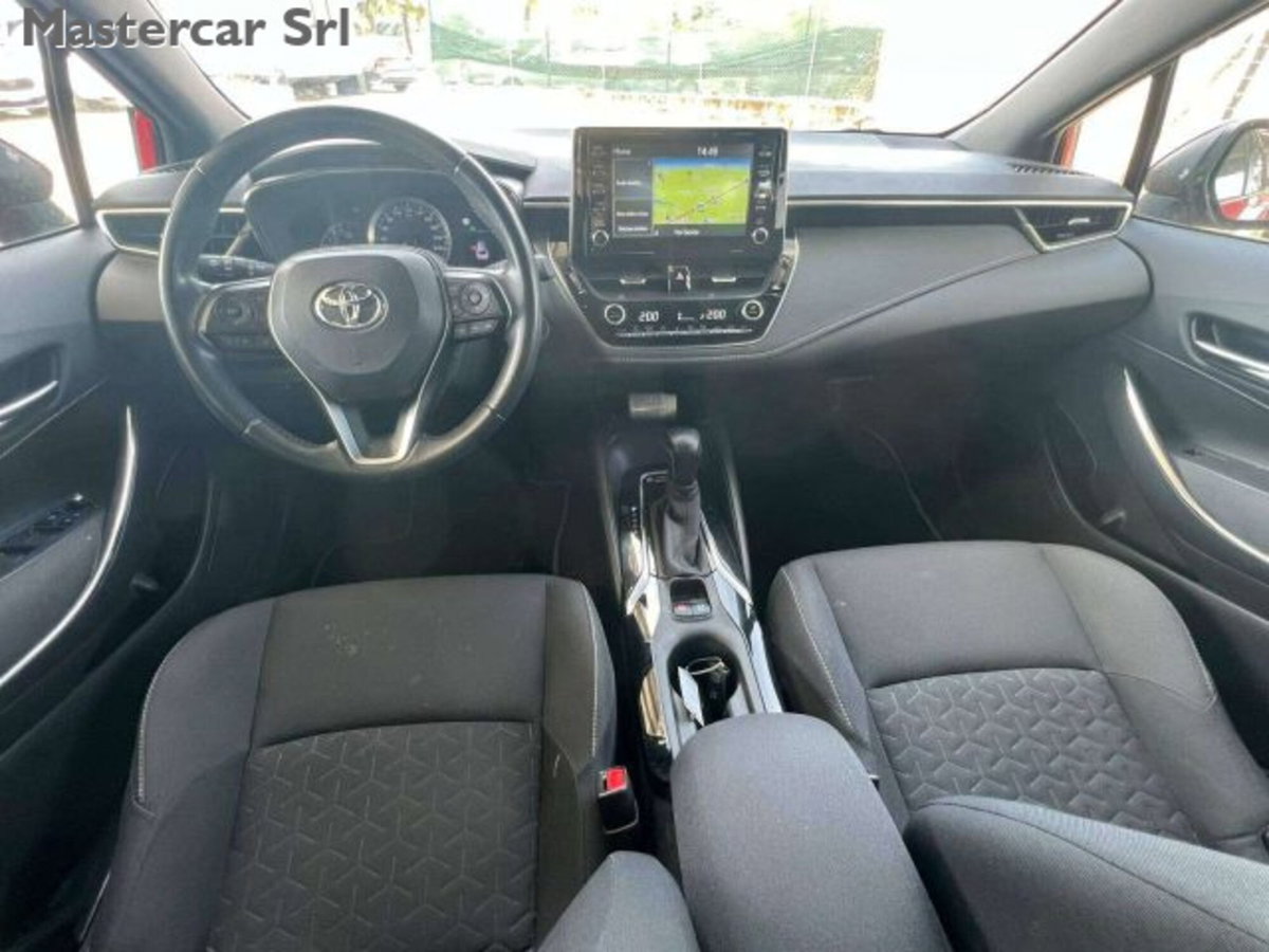 Toyota Corolla Touring Sports 1.8h Active auto (13)