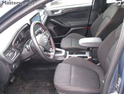 Ford Focus Station Wagon 1.0 EcoBoost Hybrid 125 CV SW ST-Line Design (7)