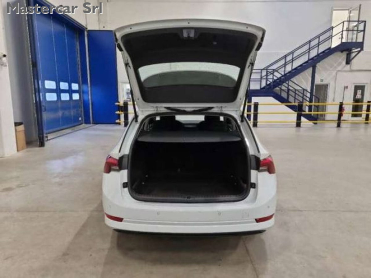 Skoda Octavia Station Wagon 1.0 e-TEC DSG Wagon Executive (10)