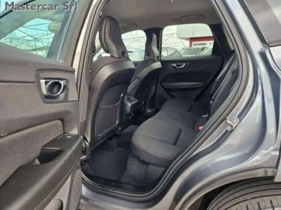 Volvo XC60 2.0 b4 Essential auto (11)