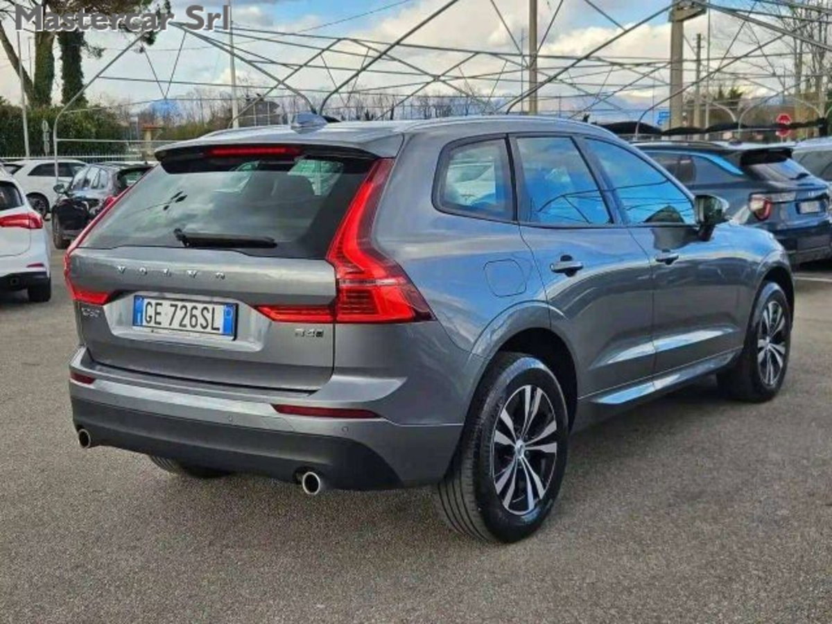 Volvo XC60 2.0 b4 Essential auto (6)