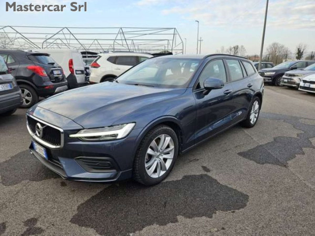 Volvo V60 2.0 b4 Essential auto (2)