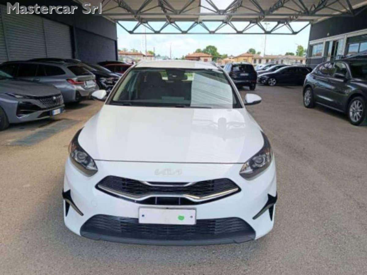 Kia Ceed Sport Wagon 1.6 CRDi 136 CV MHEV SW Business (6)