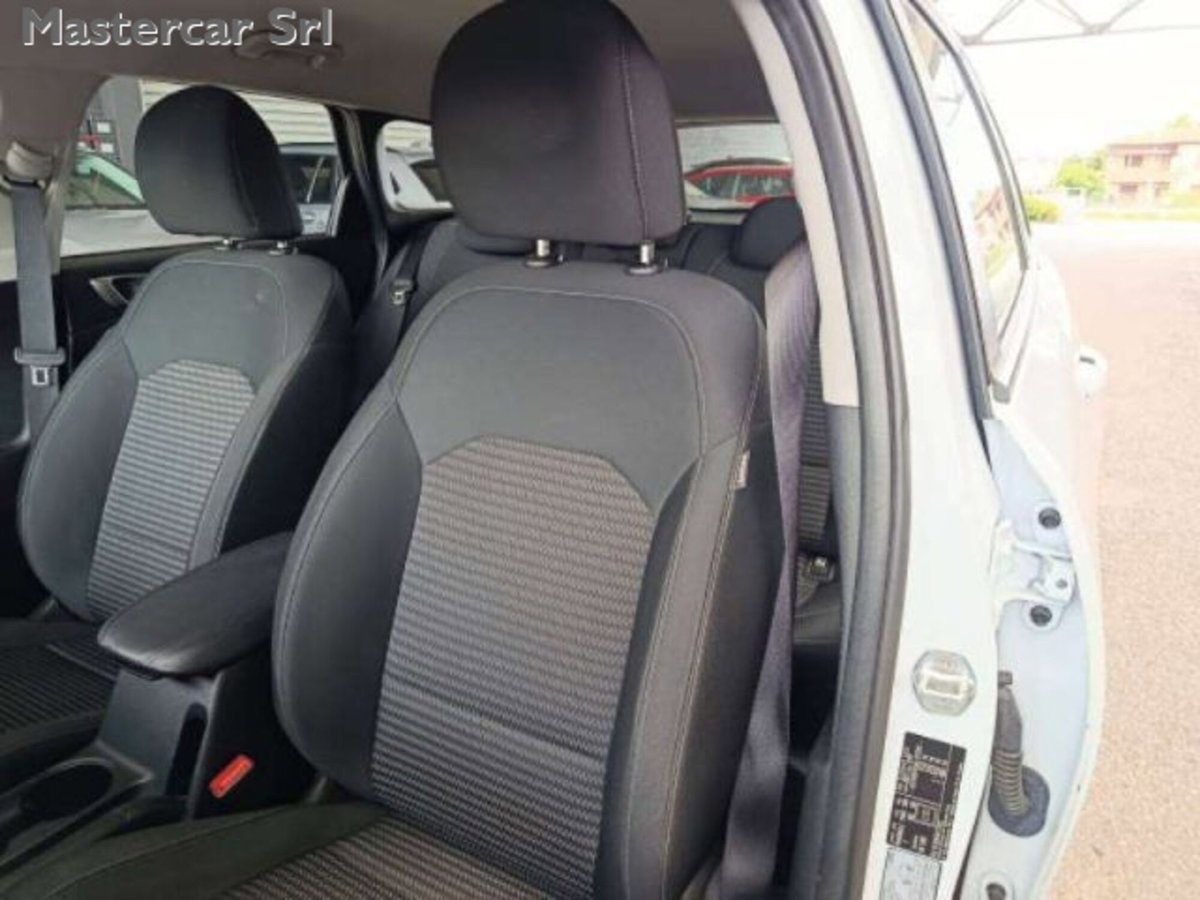Kia Ceed Sport Wagon 1.6 CRDi 136 CV MHEV SW Business (7)