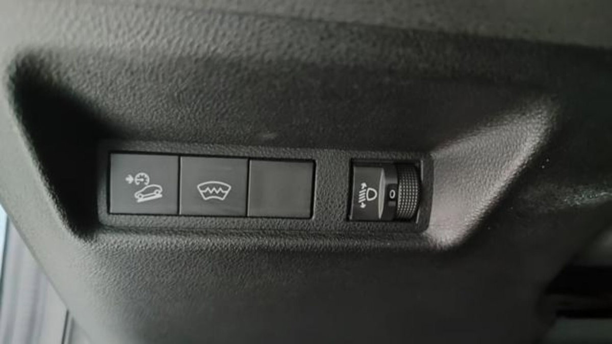 Jeep Avenger 1.2 turbo Altitude fwd 100cv (16)